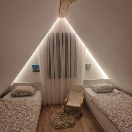 Semesterbostad Pine Nest Široki Brijeg