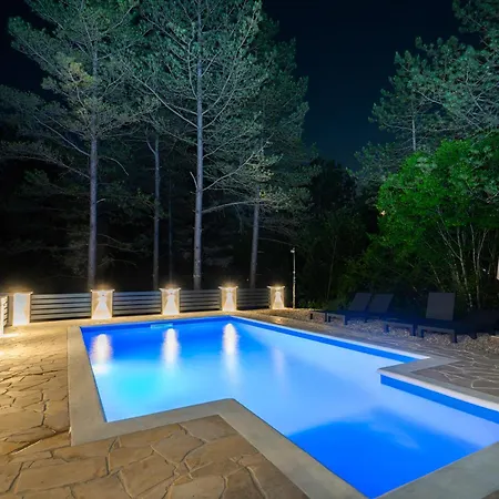 Pine Nest Siroki Brijeg