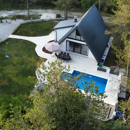 Semesterbostad Pine Nest Široki Brijeg